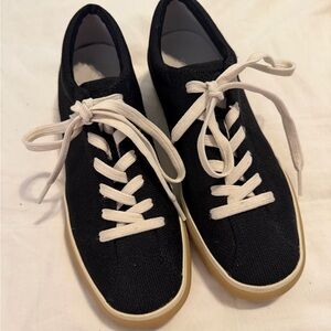 Rothy’s Black Sneakers with Cream Soles size 6.5